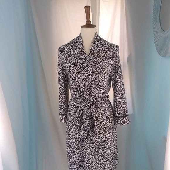 Animal Print Studio Robe - Picture 5 of 7
